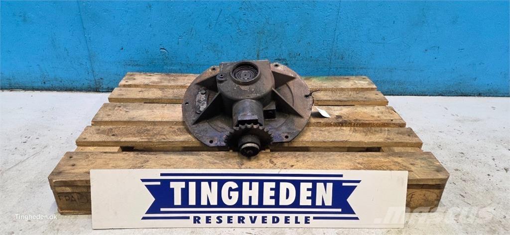 Case IH 8010 Transmission