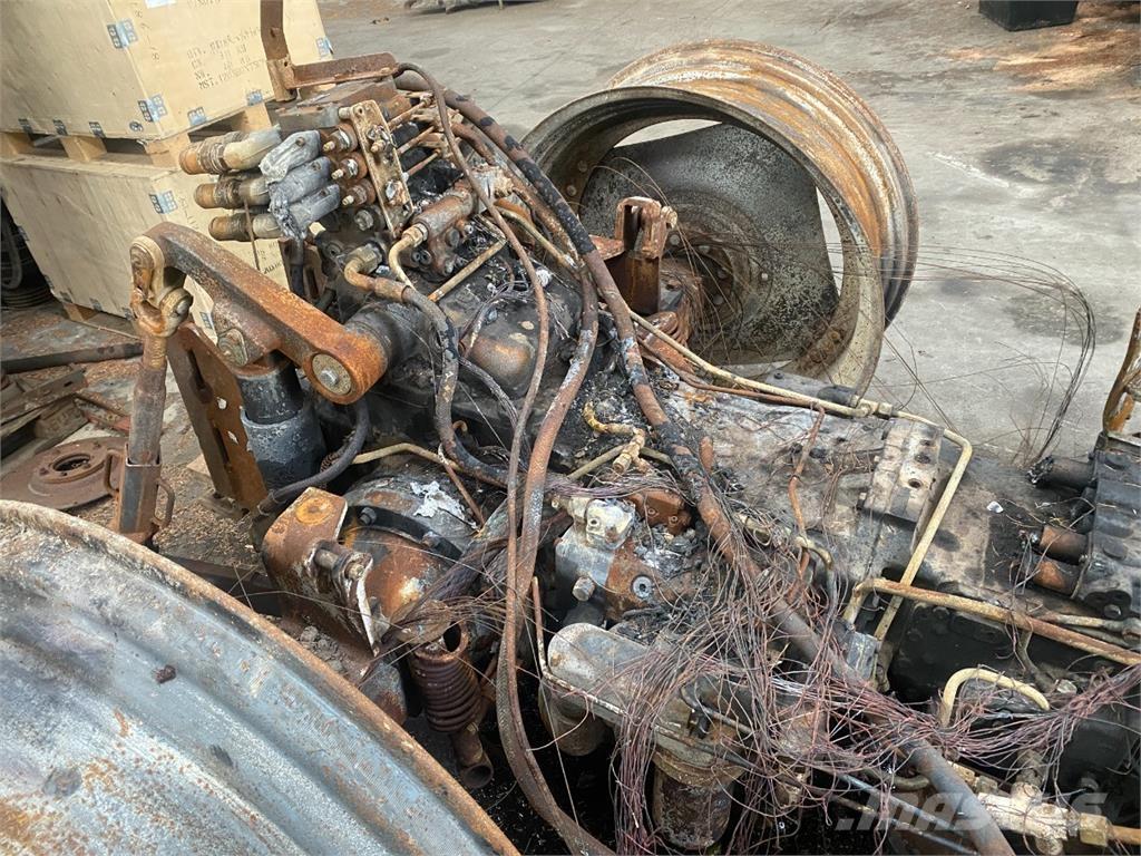 CASE Maxxum 115 Tractors