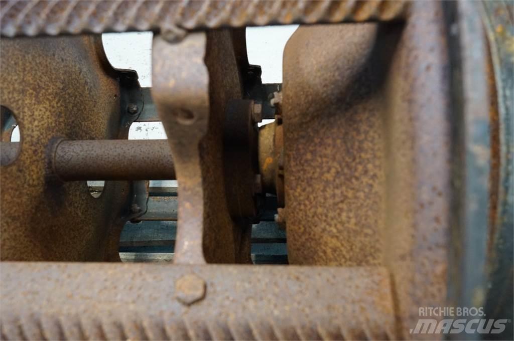 CLAAS Lexion 405 Combine harvester spares & accessories