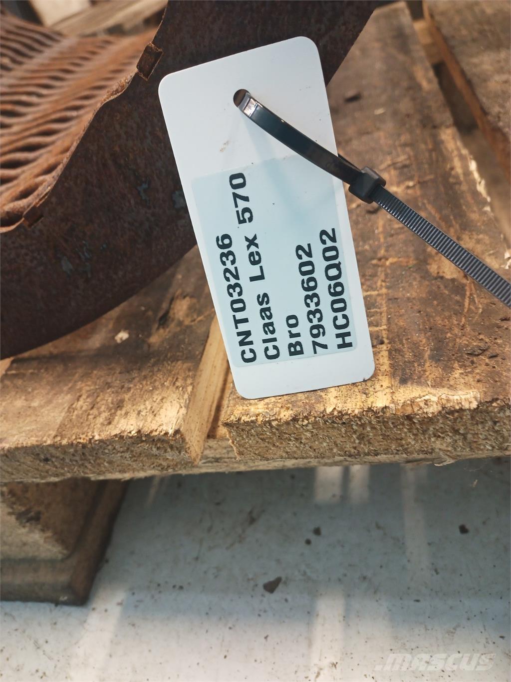CLAAS Lexion 570 Combine harvester spares & accessories