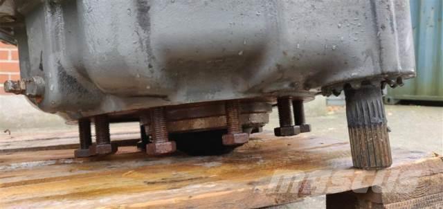 CLAAS Lexion 600 Combine harvester spares & accessories