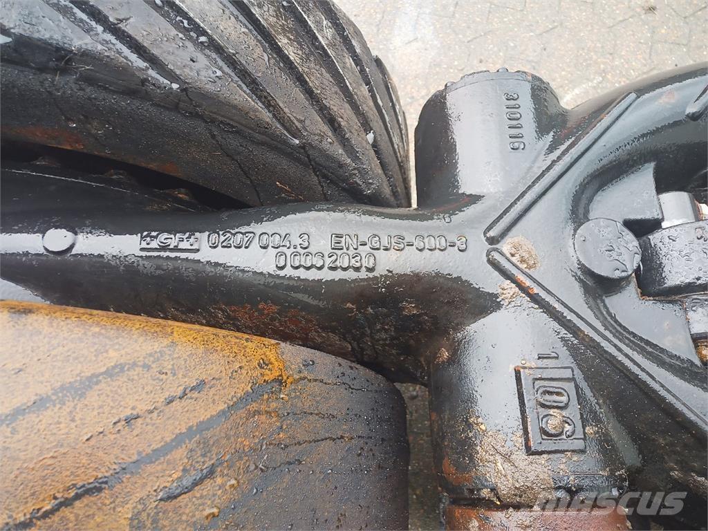 CLAAS Lexion 780 Combine harvester spares & accessories