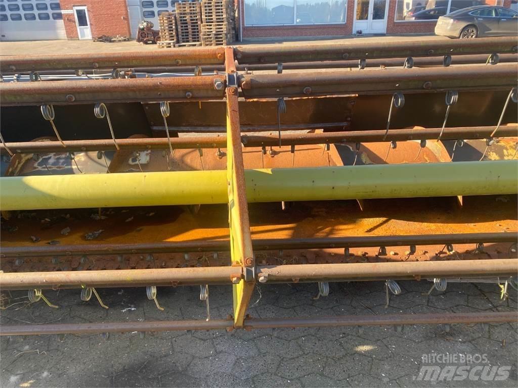 Dronningborg 12 Combine harvester spares & accessories