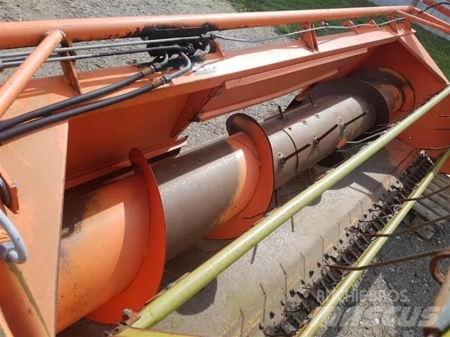 Dronningborg 9 Combine harvester spares & accessories