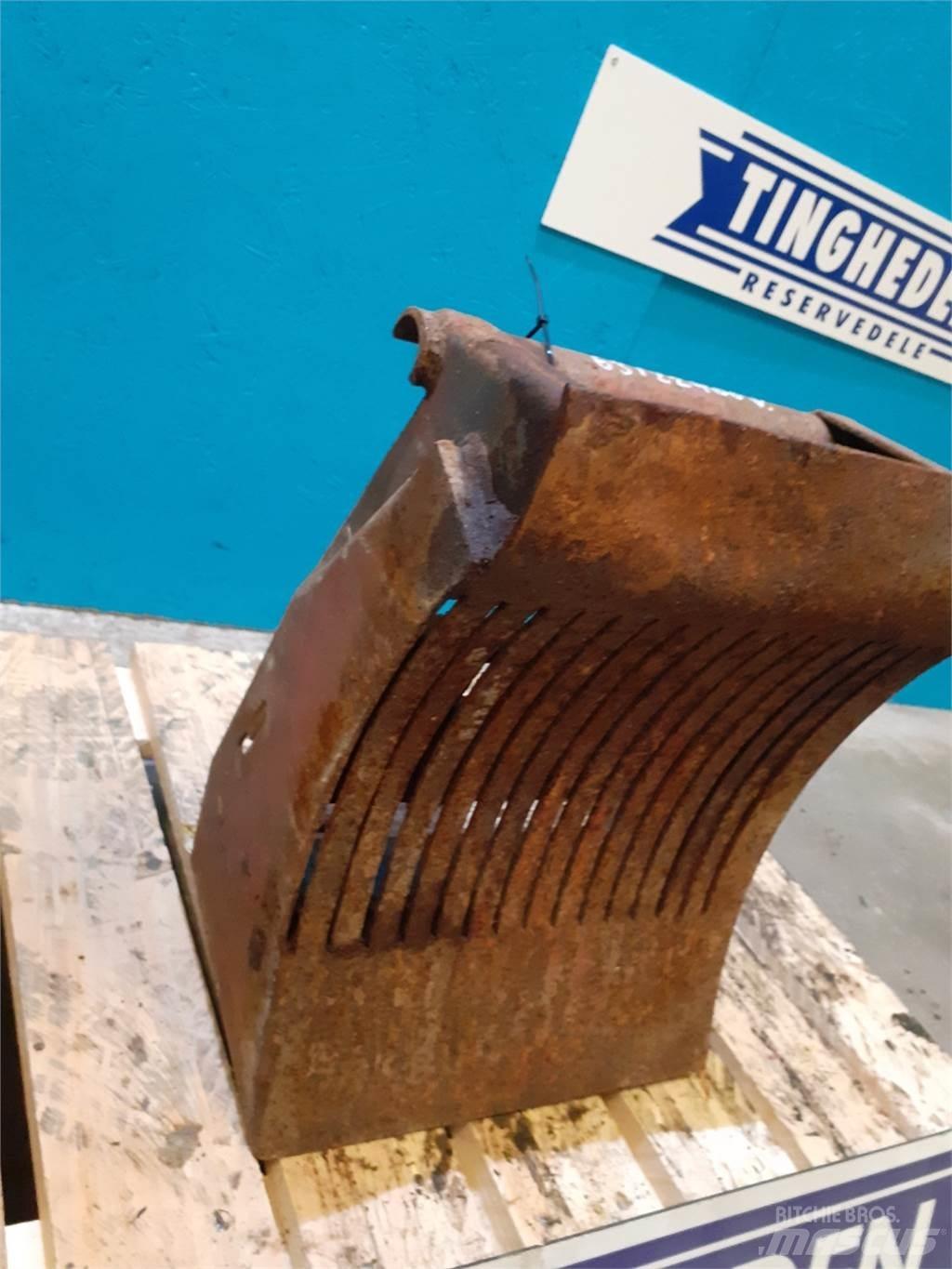 Hesston 4700 Combine harvester spares & accessories