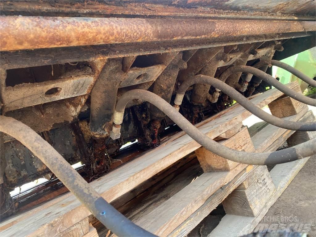Hesston 4860 Combine harvester spares & accessories