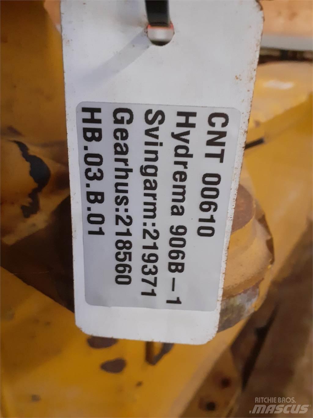Hydrema 906B TLB's