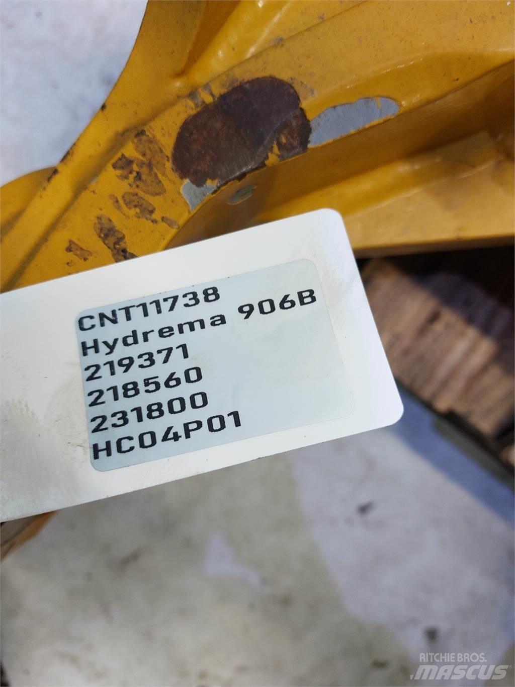 Hydrema 906B TLB's