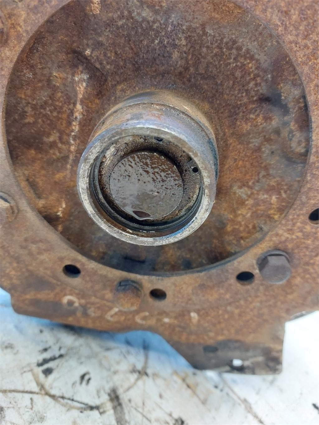 Hydrema 906C Transmission