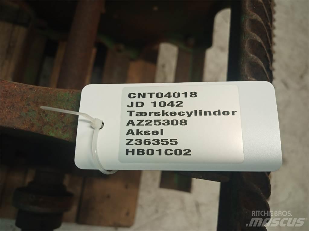 John Deere 1042 Combine harvester spares & accessories
