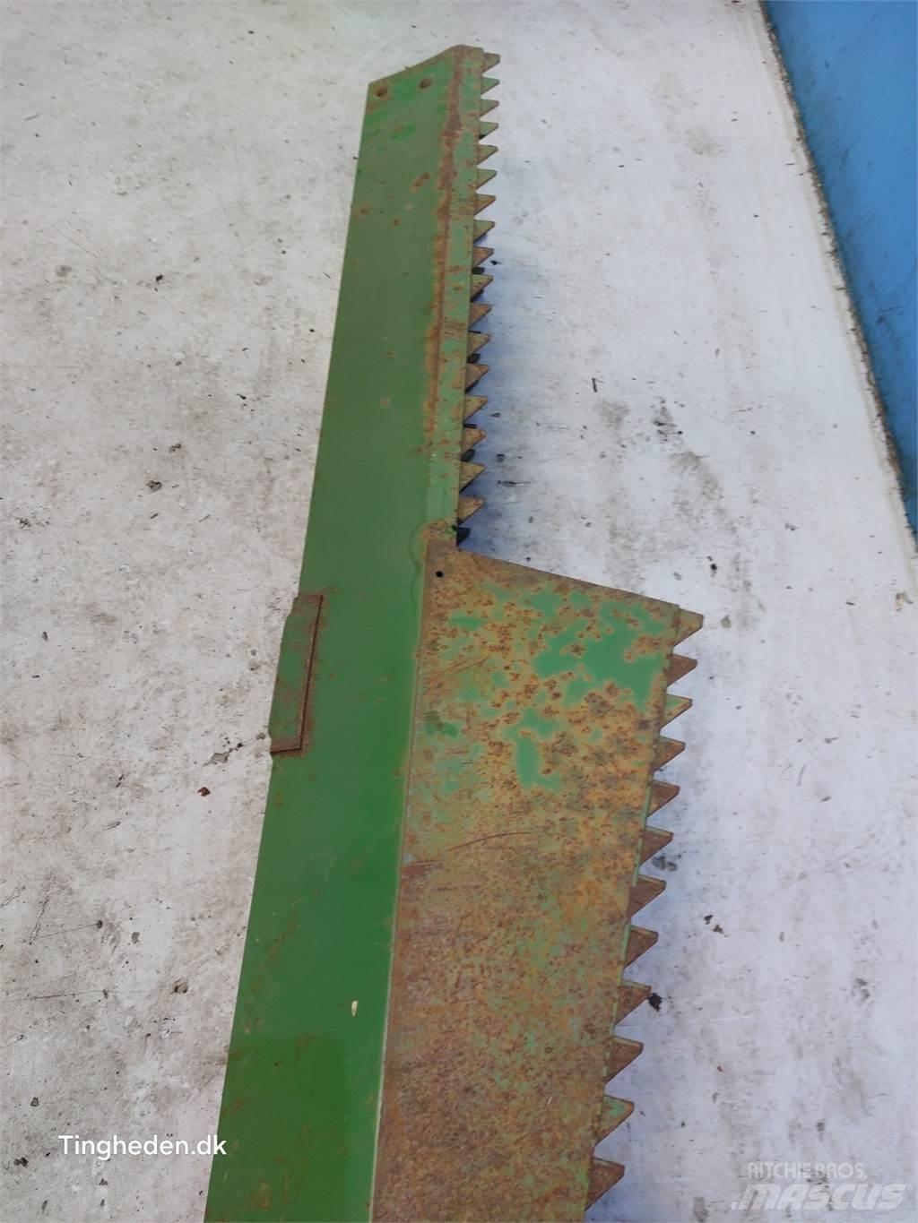 John Deere 1042 Combine harvester spares & accessories