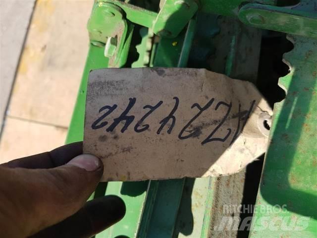 John Deere 1052 Combine harvester spares & accessories