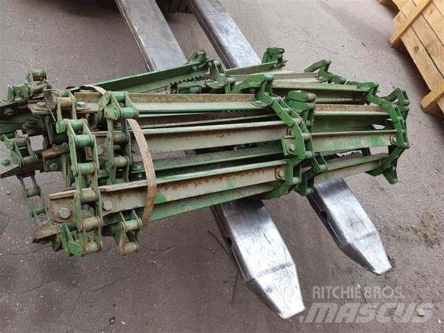 John Deere 1052 Combine harvester spares & accessories