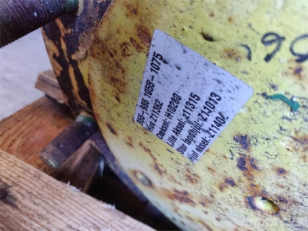John Deere 1065 Combine harvester spares & accessories