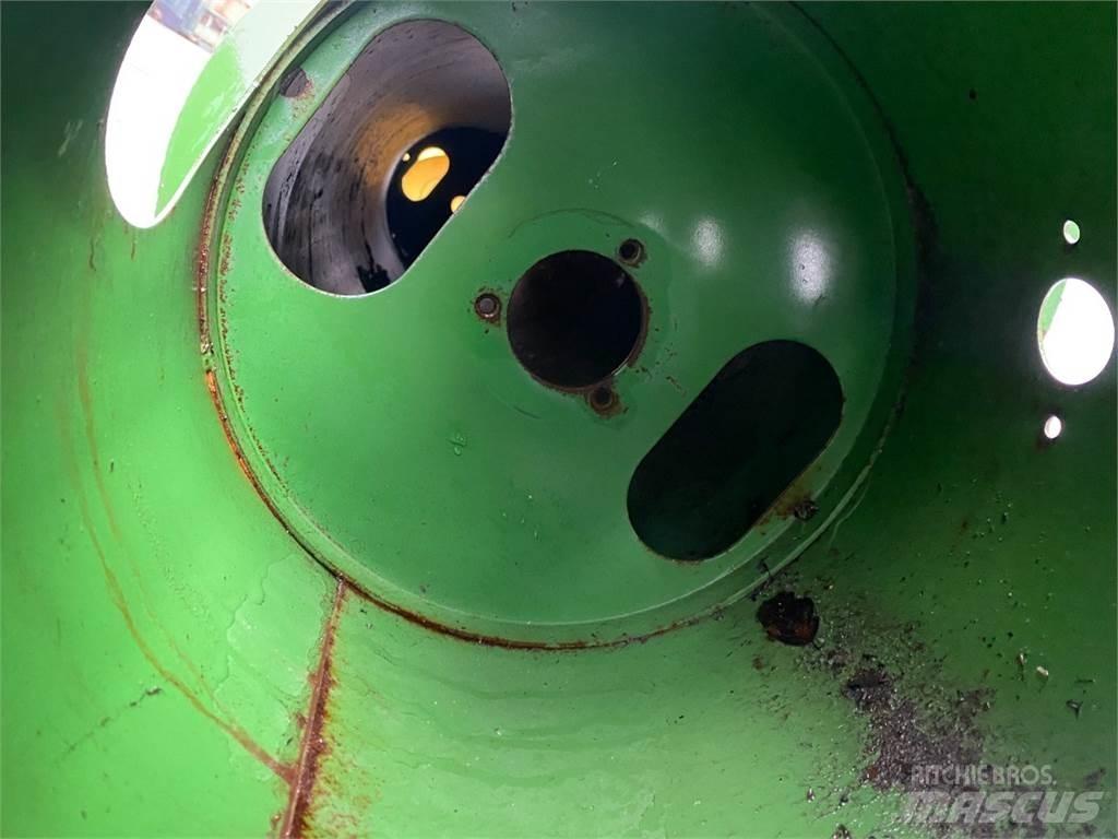 John Deere 1065 Combine harvester spares & accessories