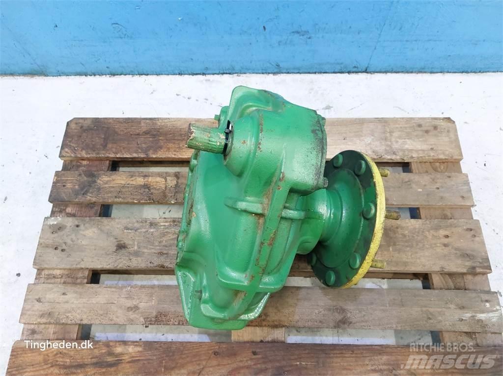 John Deere 1065 Combine harvester spares & accessories