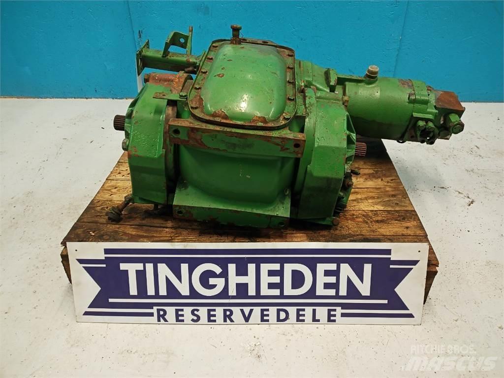 John Deere 1075 Transmission