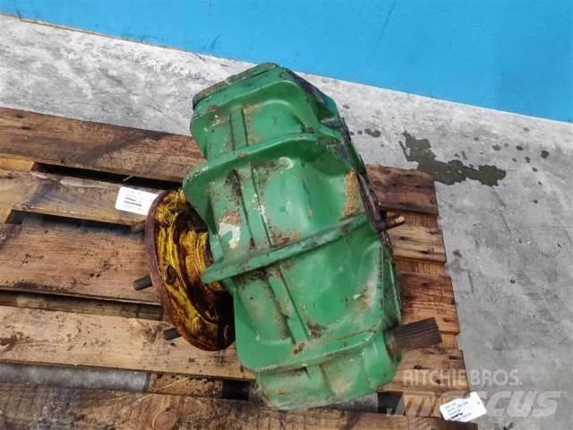 John Deere 1085 Combine harvester spares & accessories