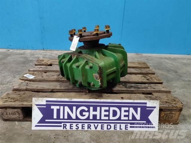 John Deere 1085 Combine harvester spares & accessories