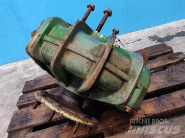 John Deere 1085 Combine harvester spares & accessories