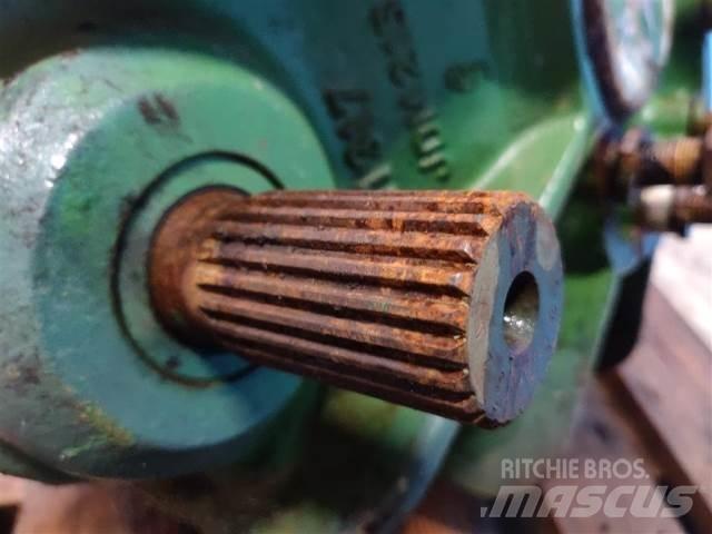 John Deere 1085 Combine harvester spares & accessories