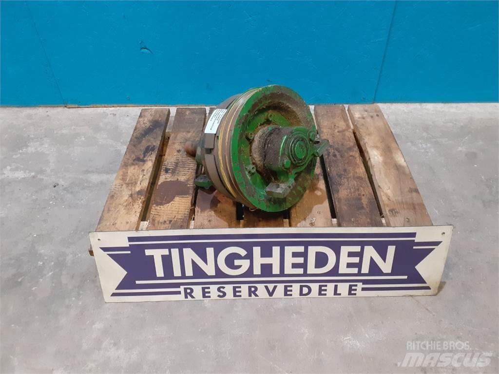 John Deere 1085 Combine harvester spares & accessories