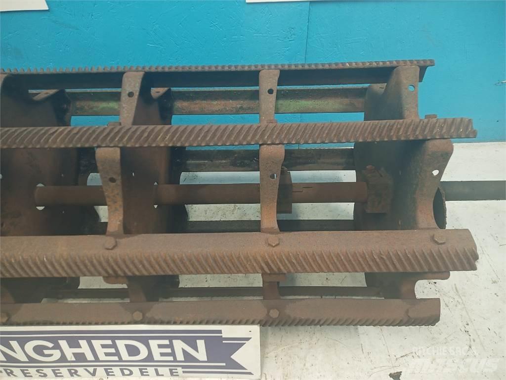 John Deere 1085 Combine harvester spares & accessories