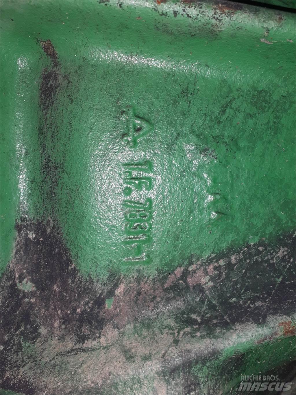 John Deere 1550 Combine harvester spares & accessories