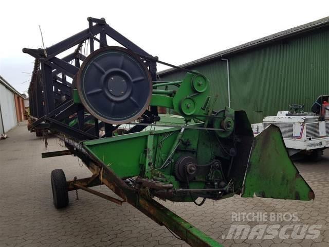 John Deere 16 Combine harvester spares & accessories