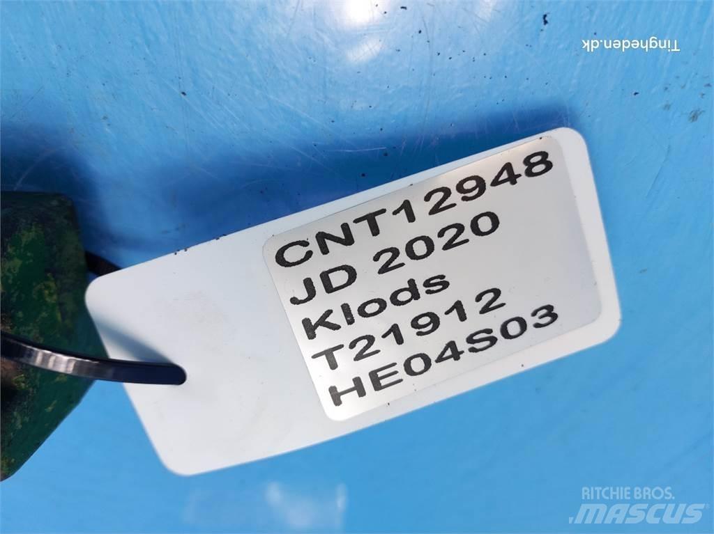 John Deere 2020 Other tractor accessories