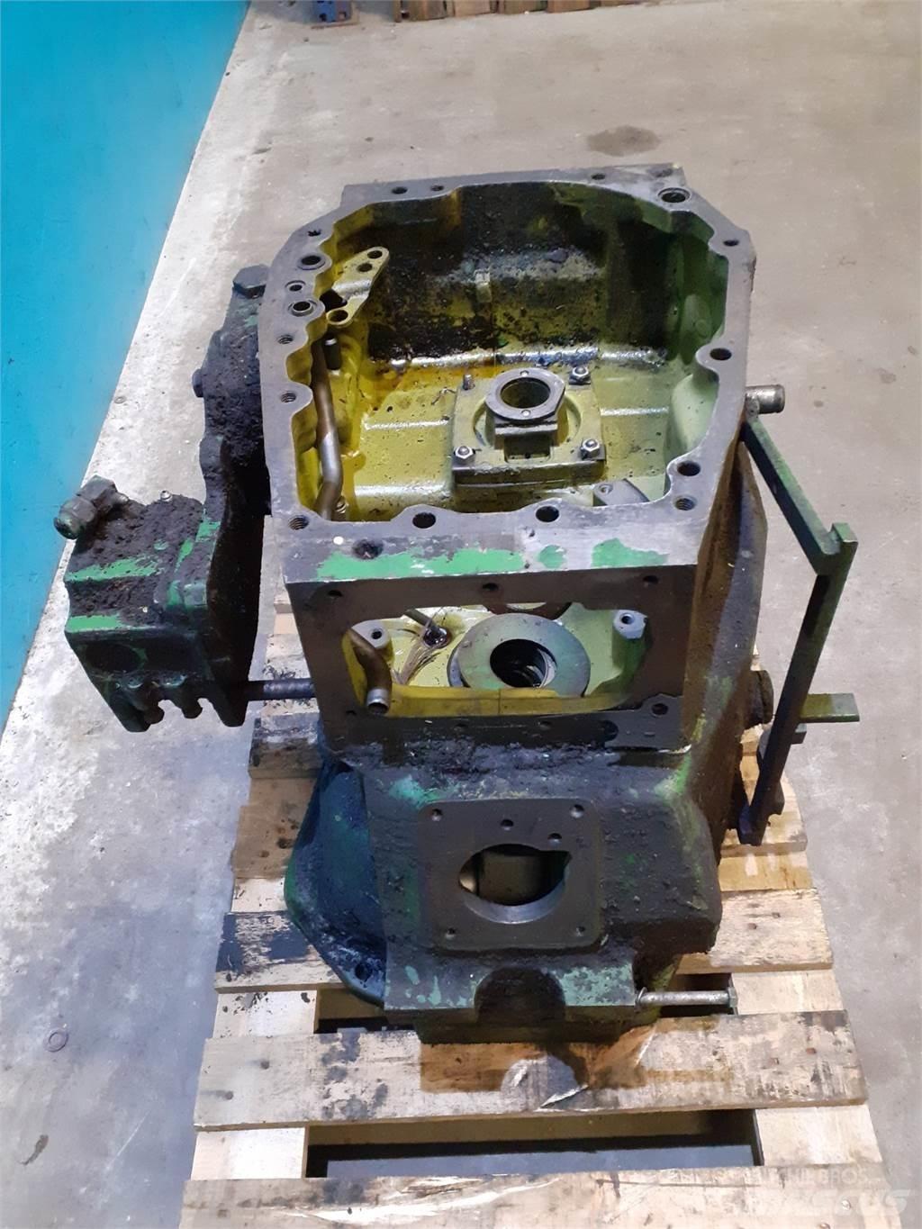 John Deere 2240 Transmission
