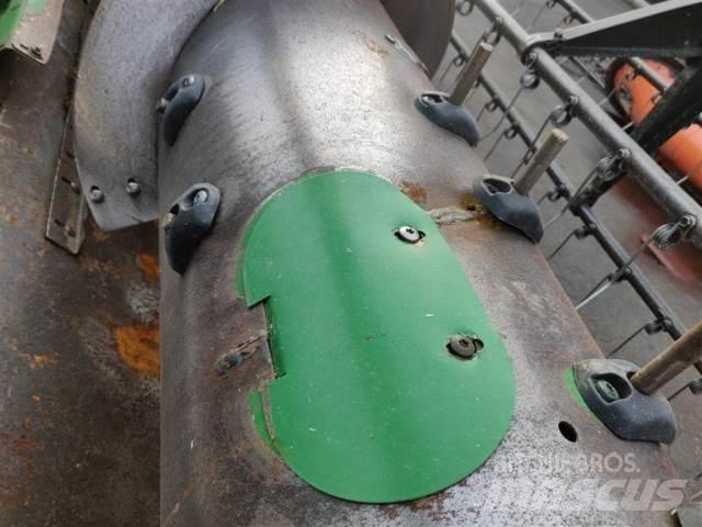 John Deere 25 Combine harvester spares & accessories