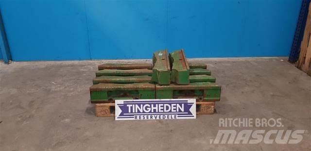 John Deere 3040 Front weights