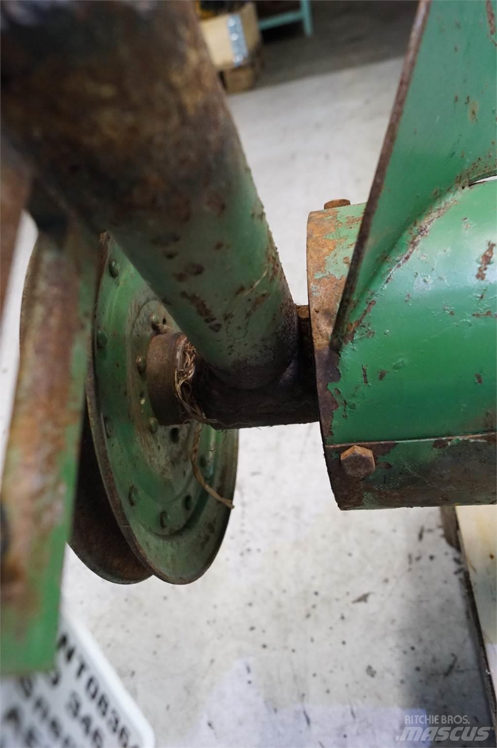 John Deere 346 Other farming machines
