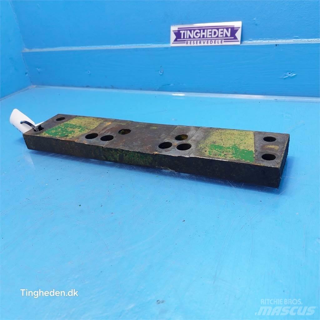 John Deere 3640 Other tractor accessories
