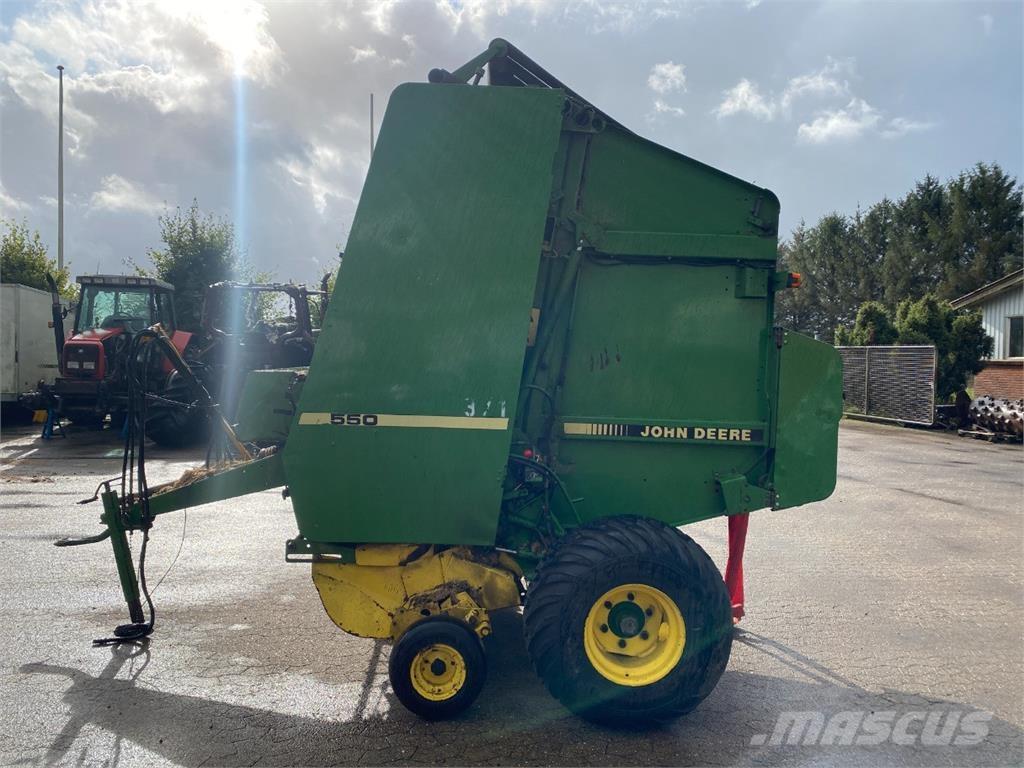 John Deere 550 Round balers