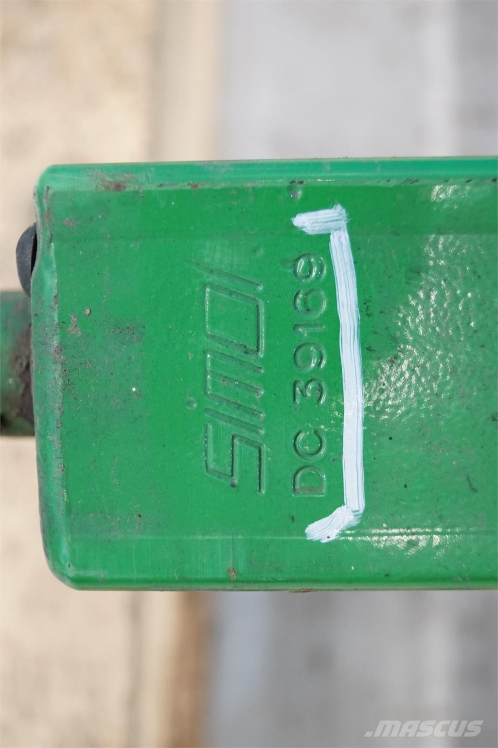 John Deere 590 Other farming machines