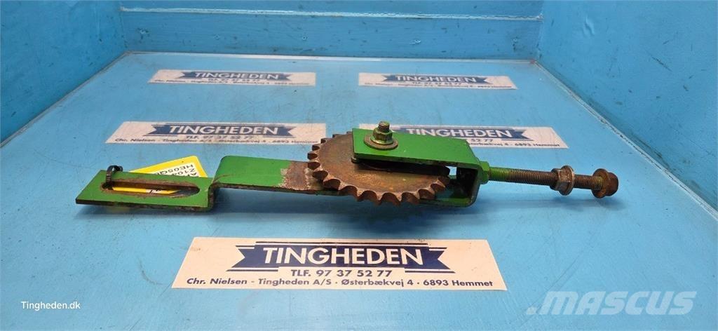 John Deere 625R Combine harvester spares & accessories