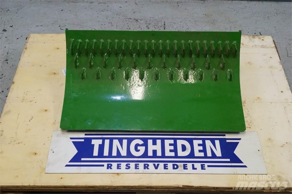 John Deere 7000 Combine harvester spares & accessories