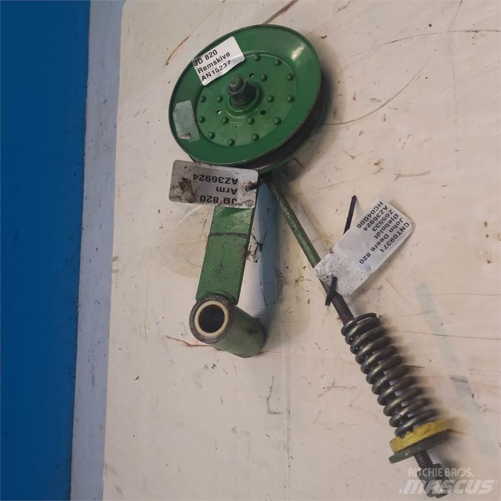 John Deere 820 Combine harvester spares & accessories