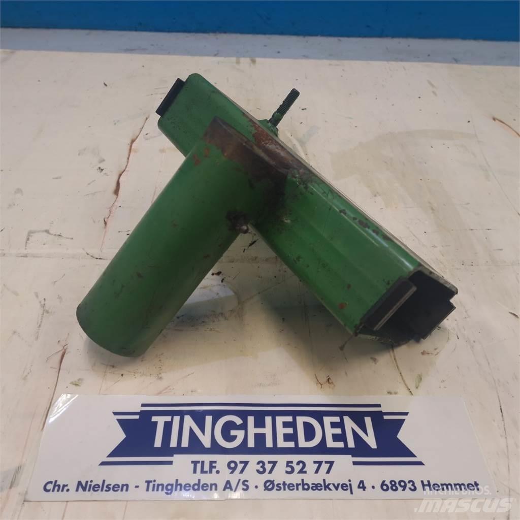 John Deere 820 Combine harvester spares & accessories