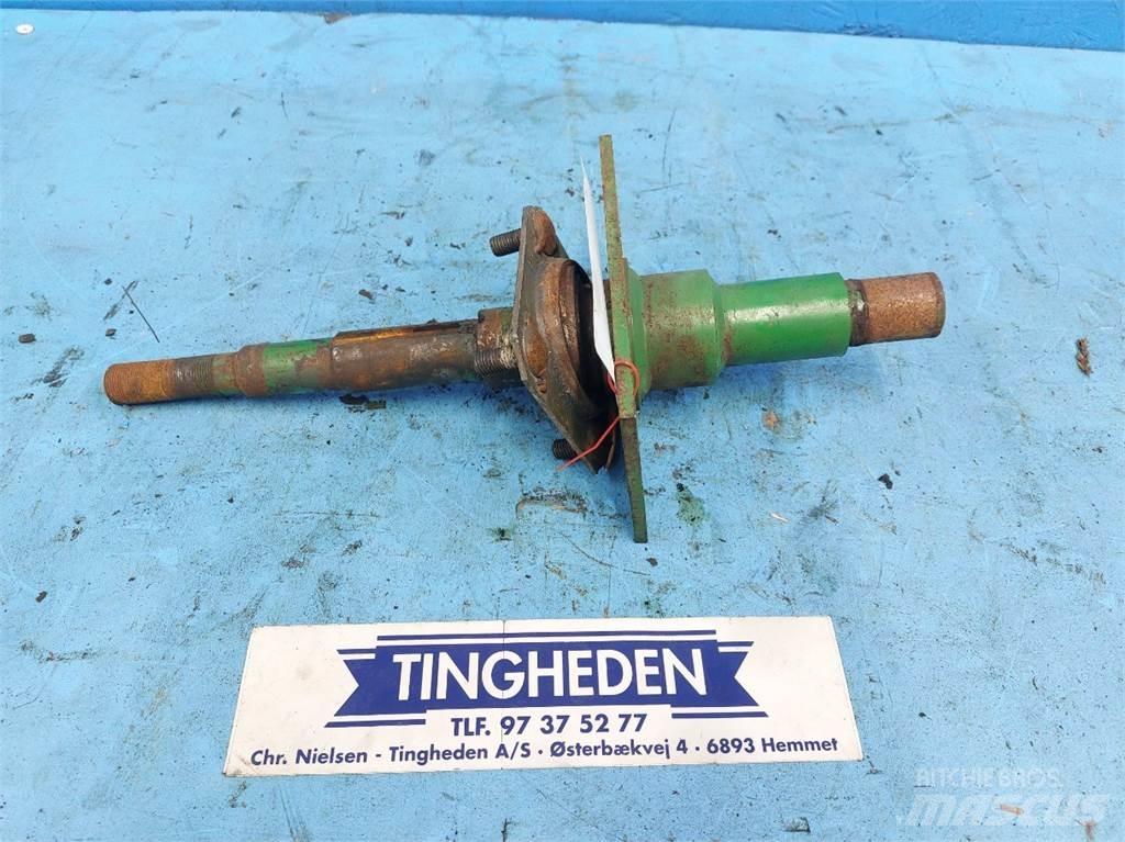 John Deere 820 Combine harvester spares & accessories