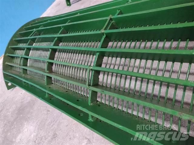 John Deere 935 Combine harvester spares & accessories