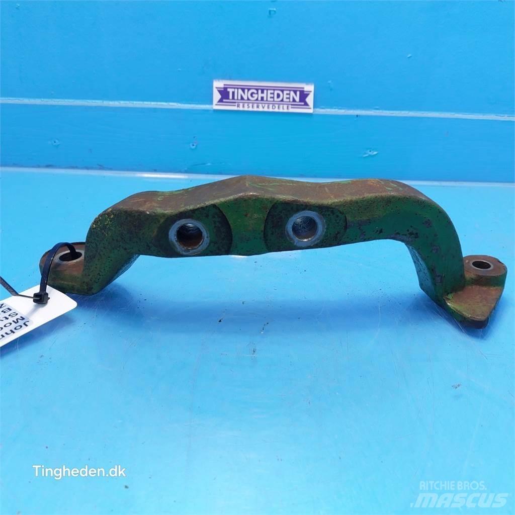 John Deere 945 Combine harvester spares & accessories