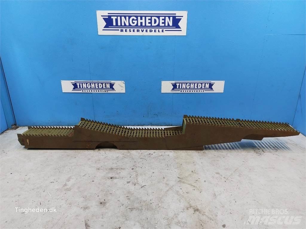 John Deere 945 Combine harvester spares & accessories