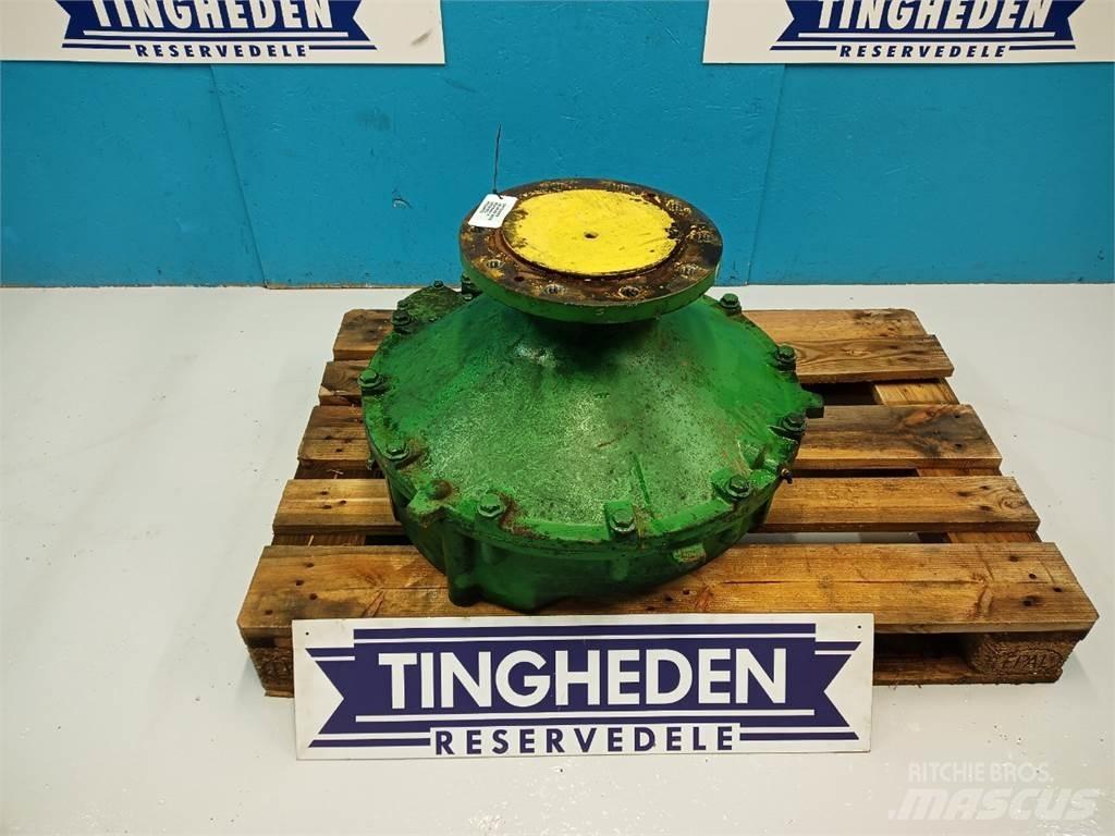 John Deere 9540 Combine harvester spares & accessories