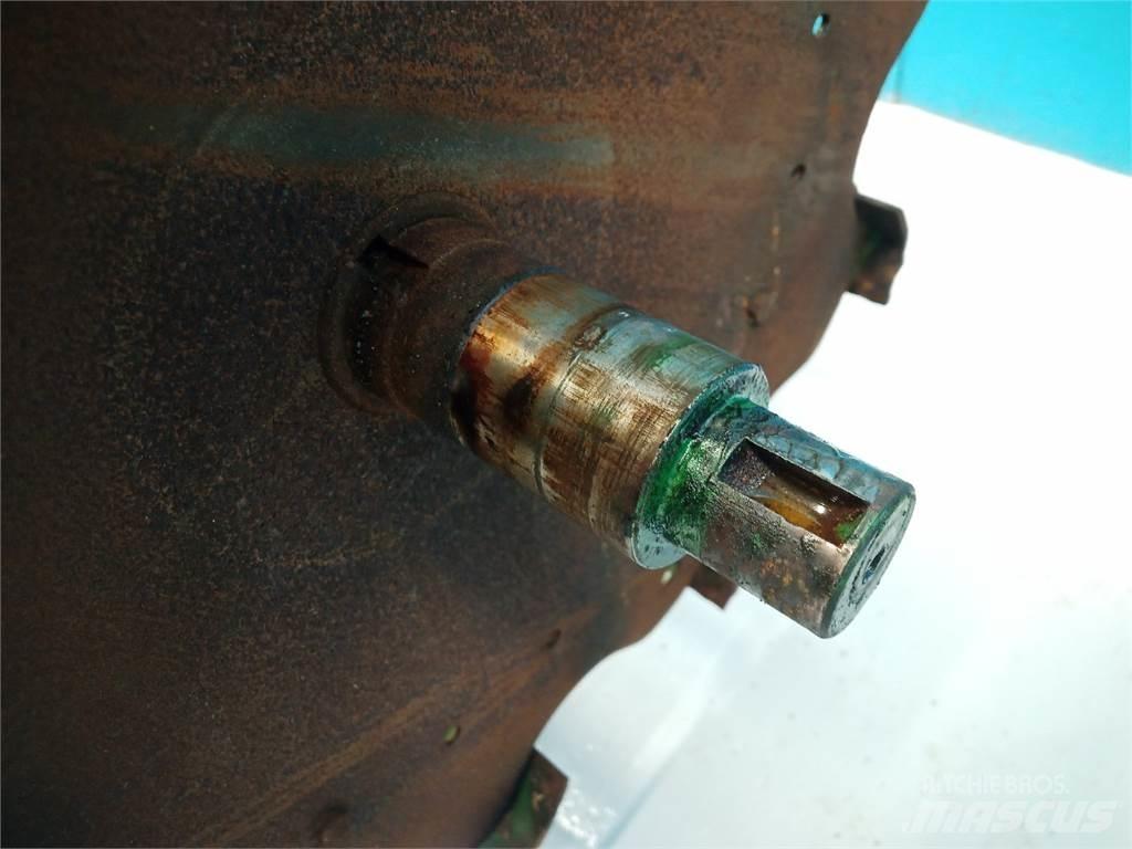 John Deere 9540 Combine harvester spares & accessories