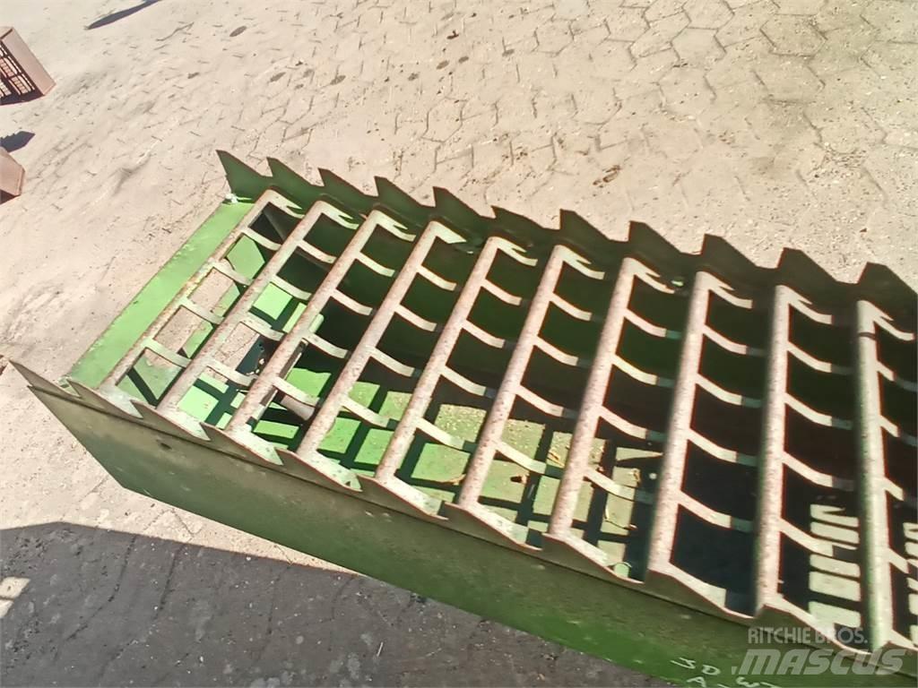 John Deere 9540 Combine harvester spares & accessories