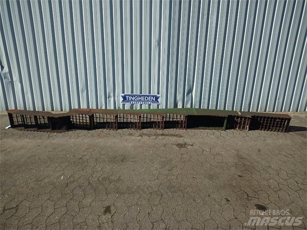 John Deere 9540 Combine harvester spares & accessories