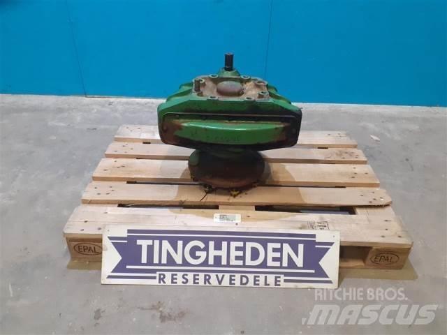 John Deere 955 Combine harvester spares & accessories